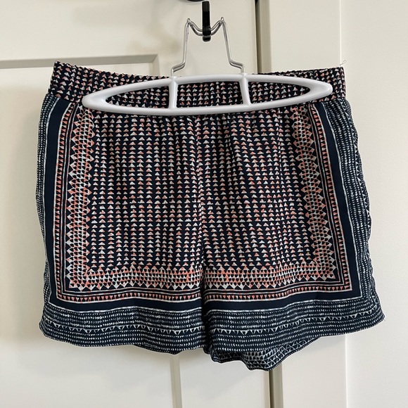 BCBGMAXAZRIA-ISSAC shorts - Picture 2 of 4